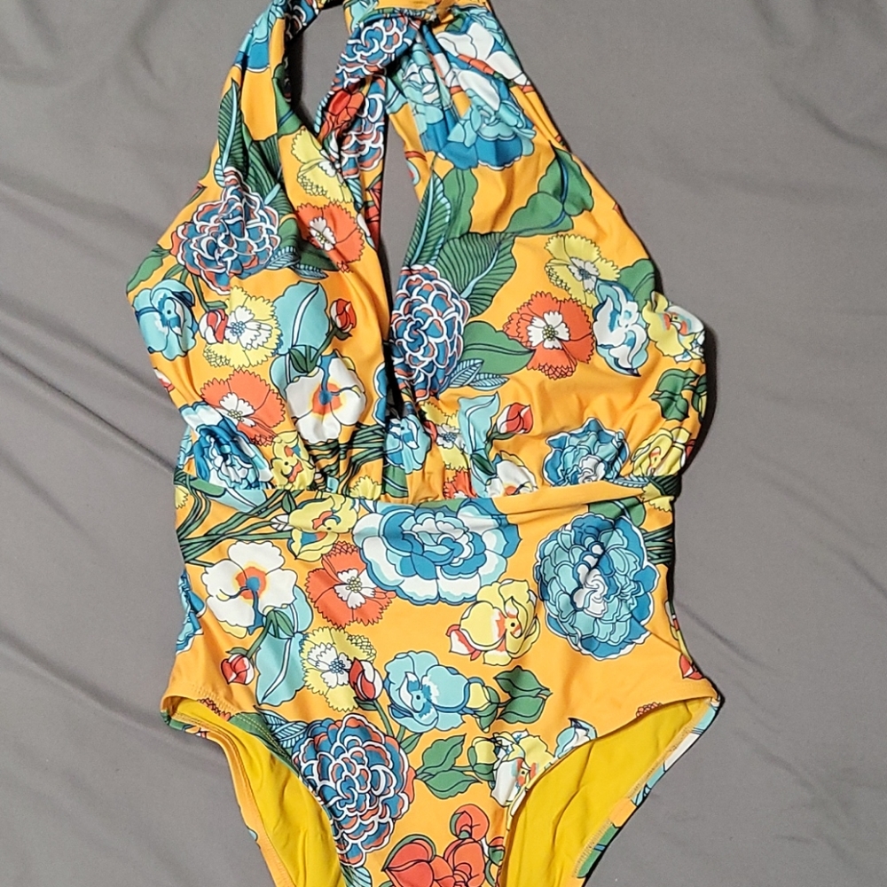 Brand new MOD CLOTH LAUREN SWIMSUIT SZ L